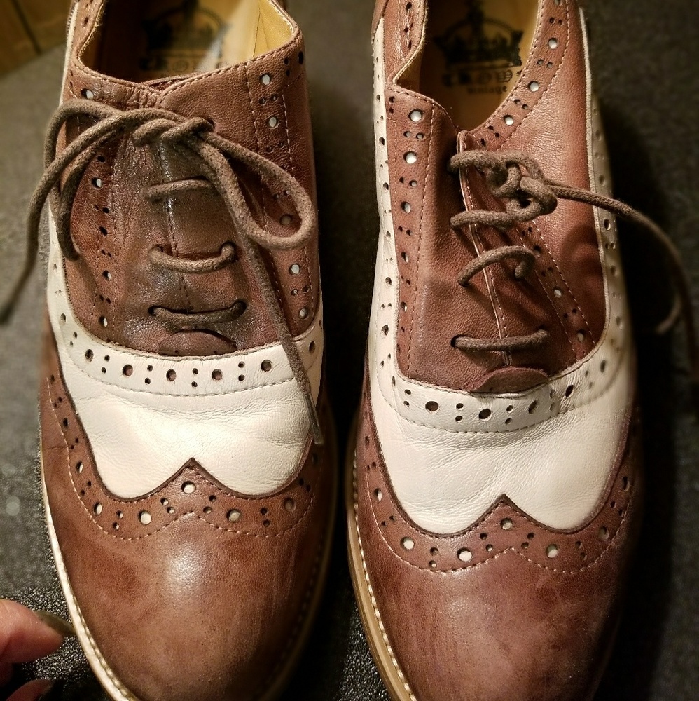 Crown Vintage Oxford Shoes
